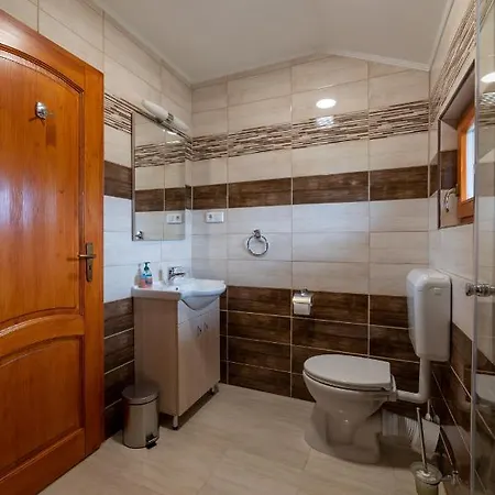 Vinnai Vadaszhaz Guest house *